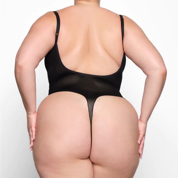 SKIMS Bodysuit - Picture 3 of 6